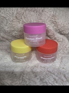 NEW NatureWell Fruit Lip Mask Trio Passion Fruit, Pineapple, Watermelon
